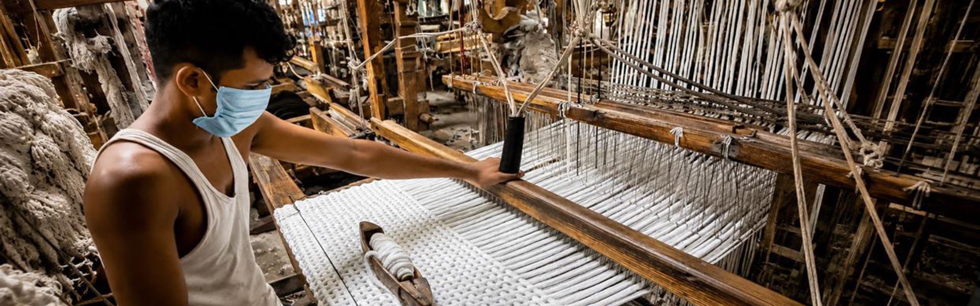 WOVEN BATHRUG